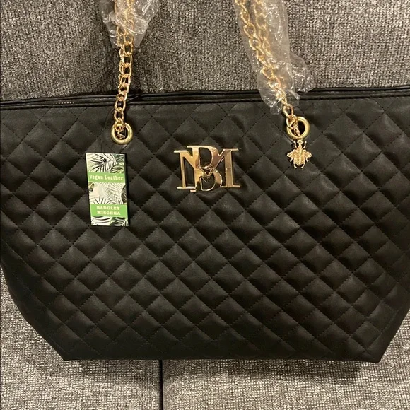 Elegant Badgley Mischka Quilted chain strap Tote Bag with Gold Accents. NWT. - Picture 2 of 6